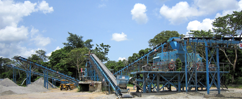 砂石料生產(chǎn)線安裝與破碎作業(yè)時(shí)的注意事項(xiàng) 