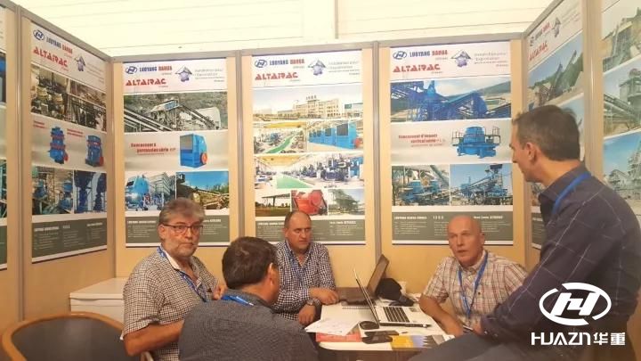 客戶到洛陽大華展位洽談