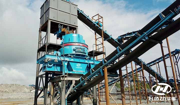 沖擊破碎機(jī)破碎硅石