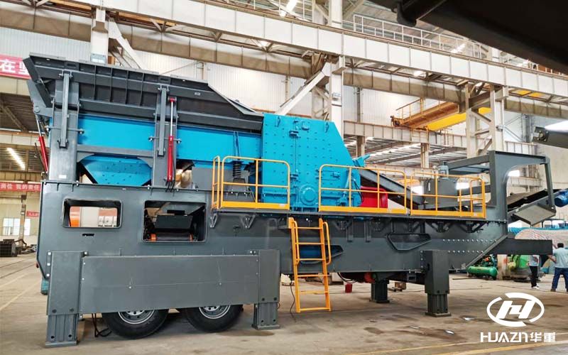 輪胎式反擊式移動碎石機(jī)