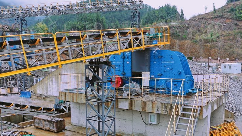 反擊式破碎機(jī)