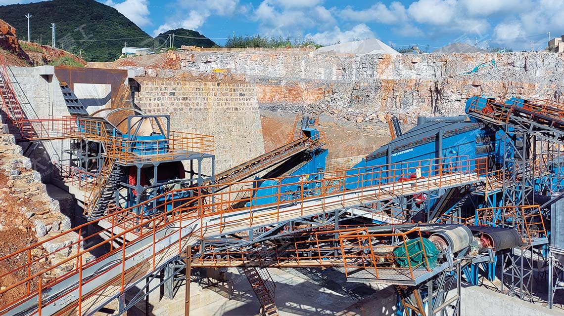 大華重工創(chuàng)建的一條時產450噸砂石骨料生產線在云南順利投產