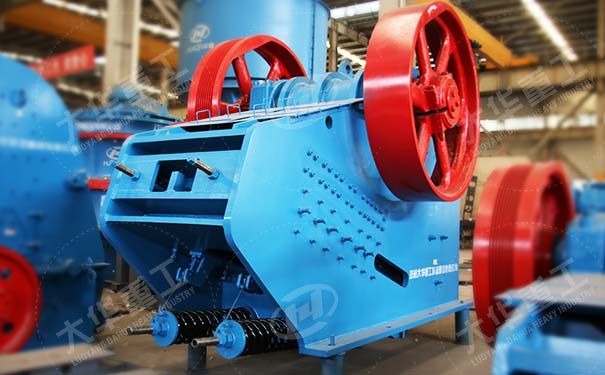 液壓顎式破碎機(jī)