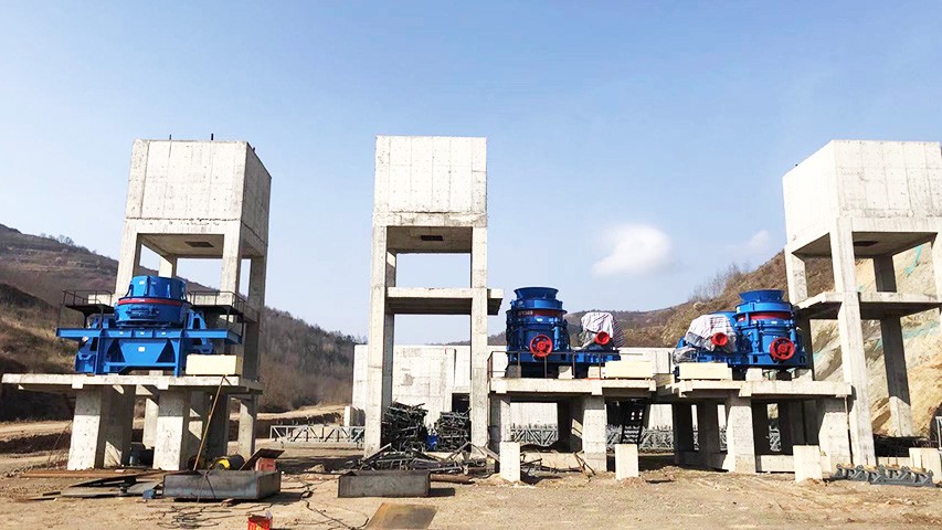 立式?jīng)_擊破碎機