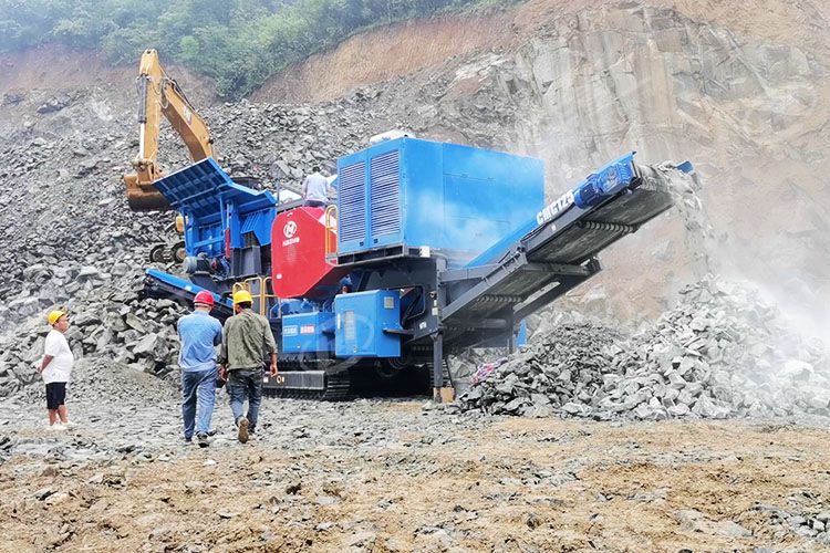 履帶移動(dòng)破碎站